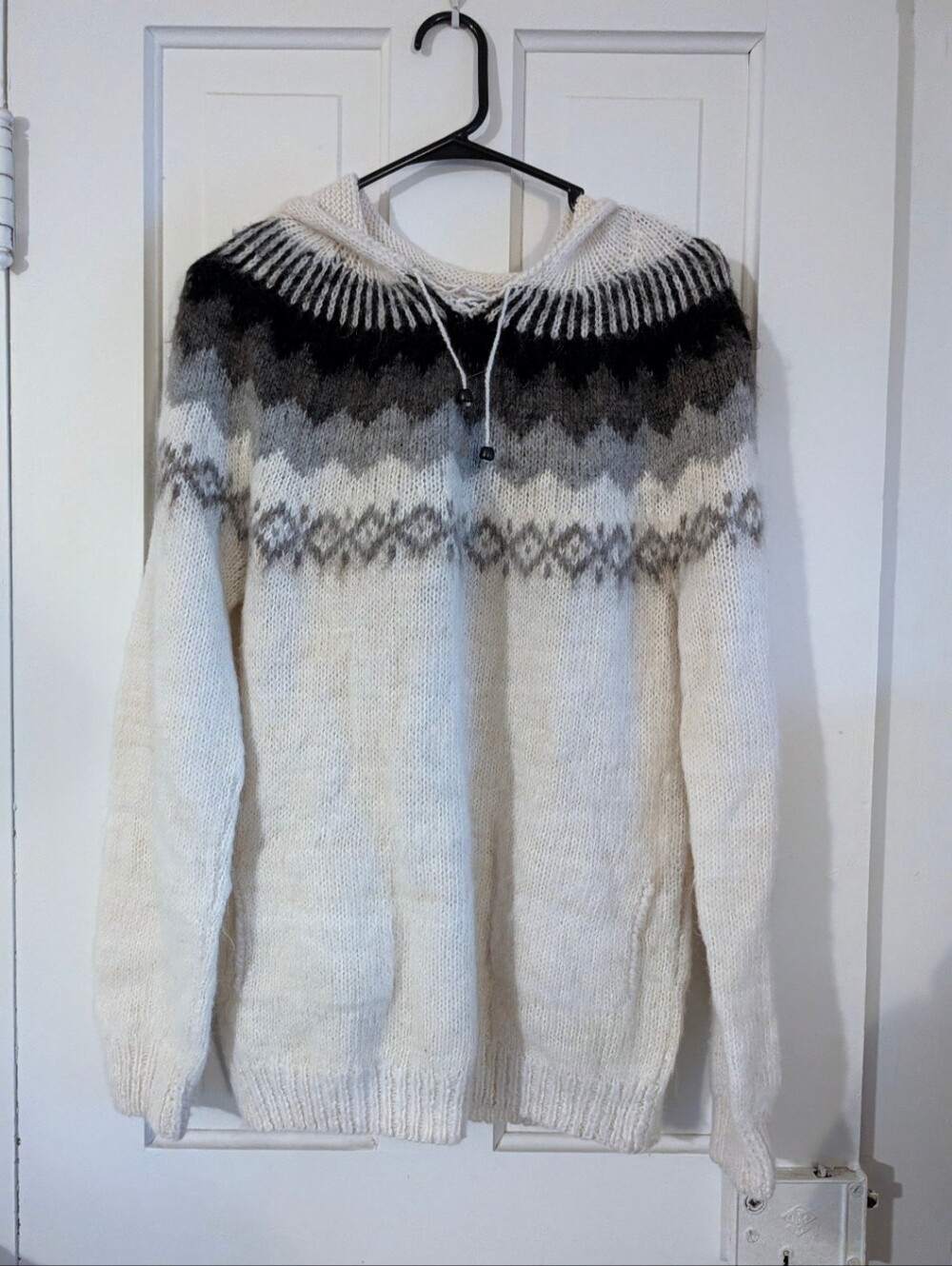 Chasqui Alpaca Wool Hooded Sweater